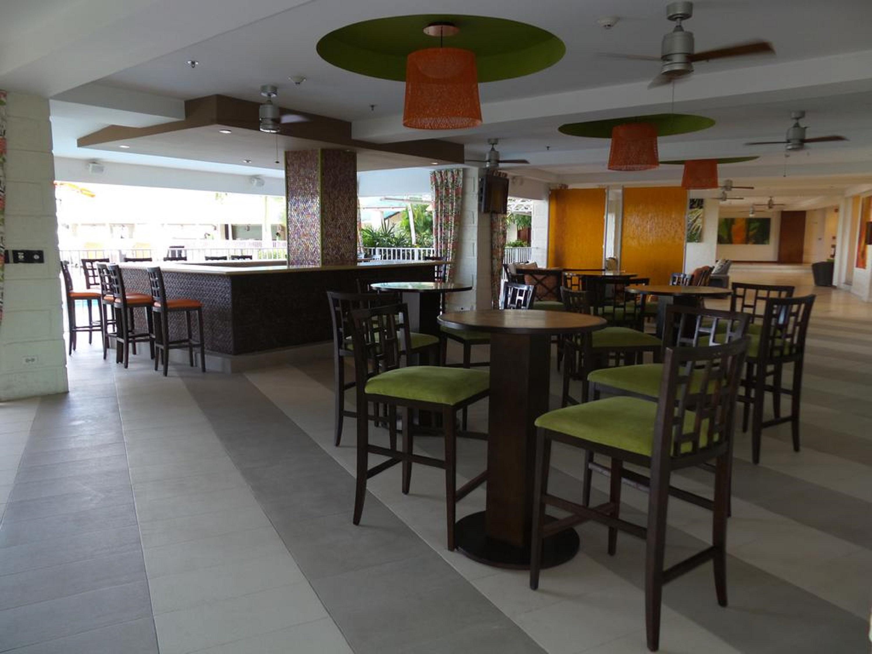 Radisson Aquatica Resort Barbados Bridgetown Esterno foto